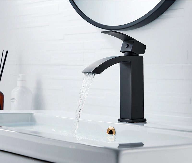 Смеситель для умывальника Ledeme L1055B-15