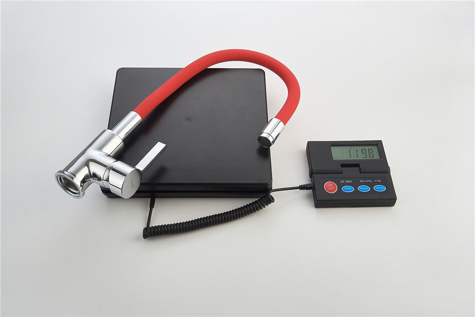 Смеситель для кухни с гибким изливом Ledeme L4898-1 — изображение 6