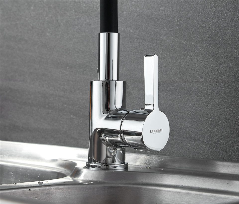 Смеситель для кухни с гибким изливом Ledeme L4898-2 — изображение 3