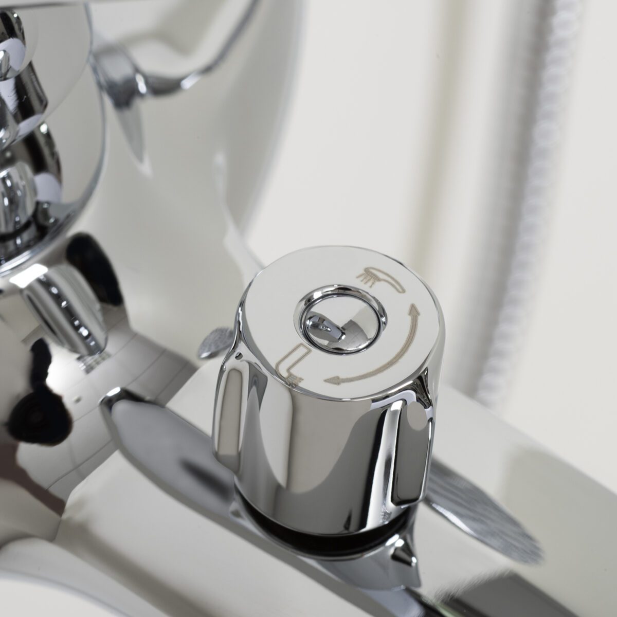 Смеситель для ванны Wasserkraft Rossel 2801 — изображение 9