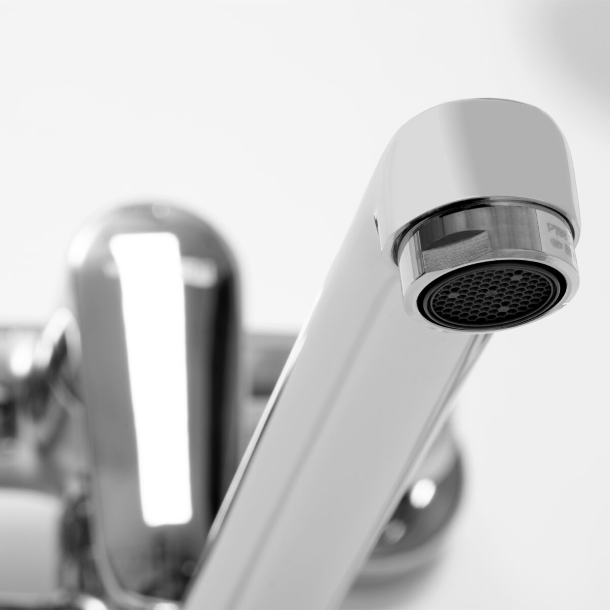 Смеситель для ванны Wasserkraft Vils 5602L — изображение 4