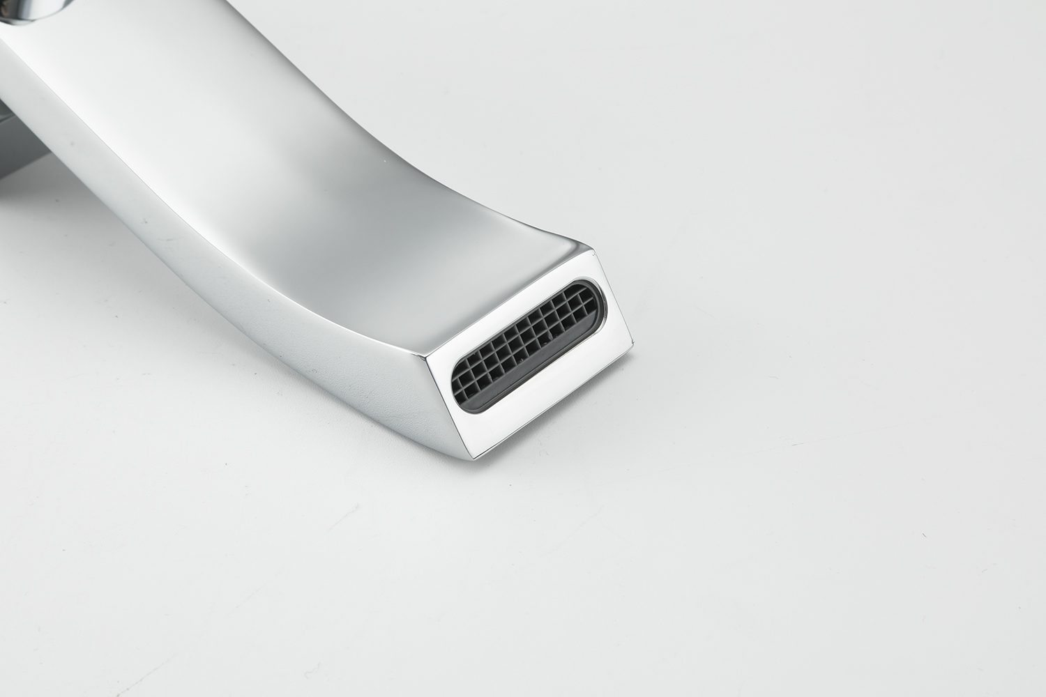 Душевая система с термостатическим смесителем скрытого монтажа для ванны и душа Gappo G7107-40 — изображение 4