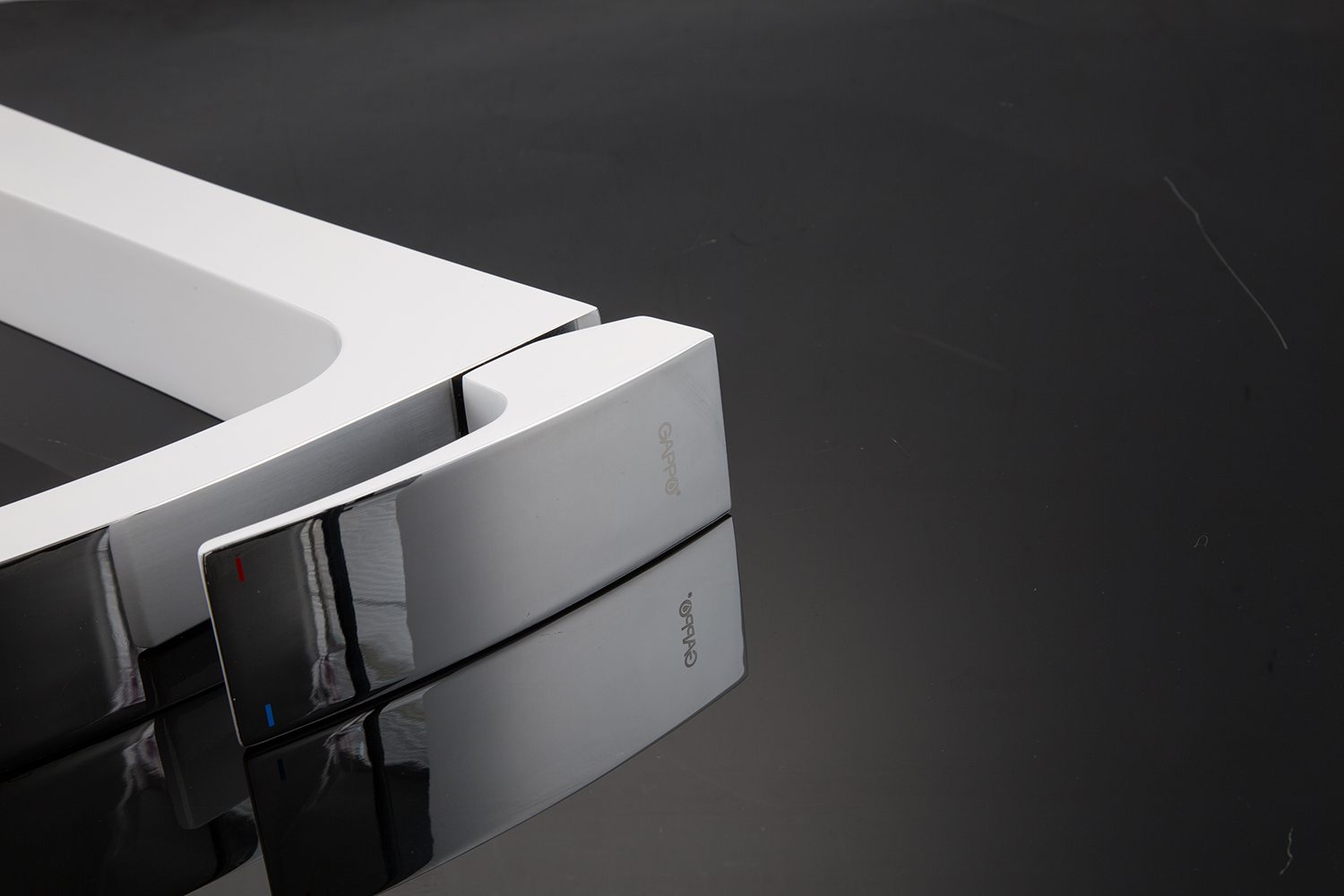 Смеситель для накладного умывальника Gappo G1007-18 — изображение 8