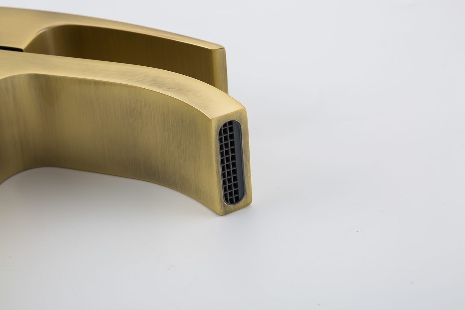 Смеситель для умывальника Gappo G1007-4 — изображение 4