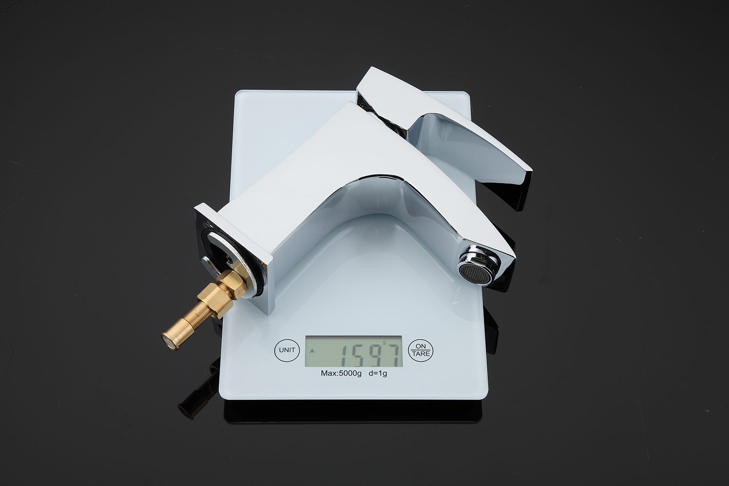 Смеситель для умывальника с гигиеническим душем Gappo G1207 — изображение 5