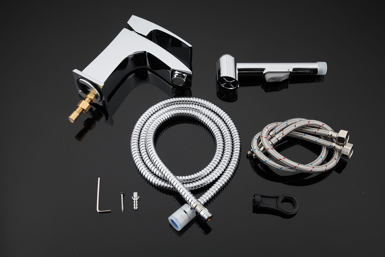 Смеситель для умывальника с гигиеническим душем Gappo G1207 — изображение 7