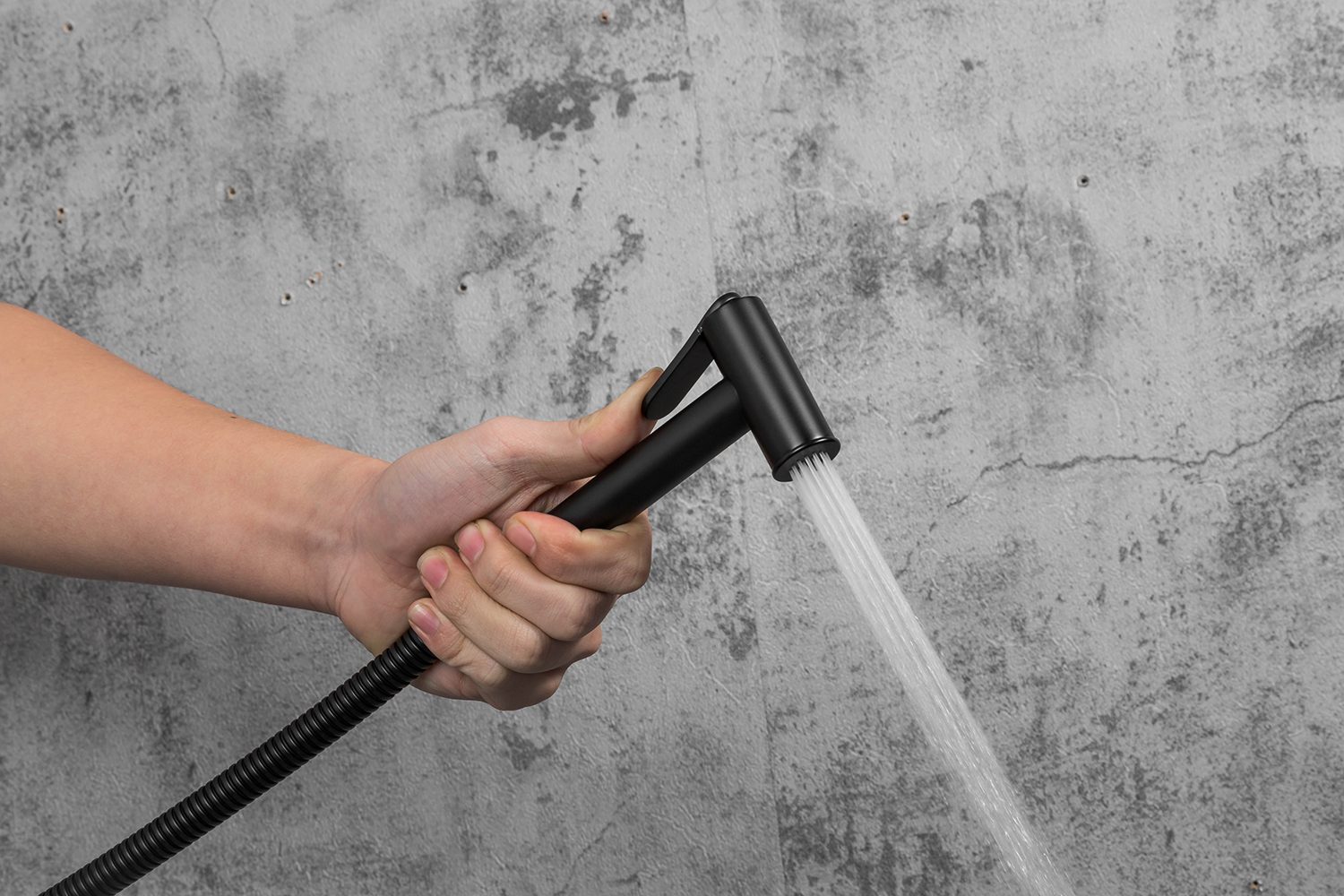 Кнопочный смеситель скрытого монтажа для гигиенического душа Gappo G7288-6, черный — изображение 5