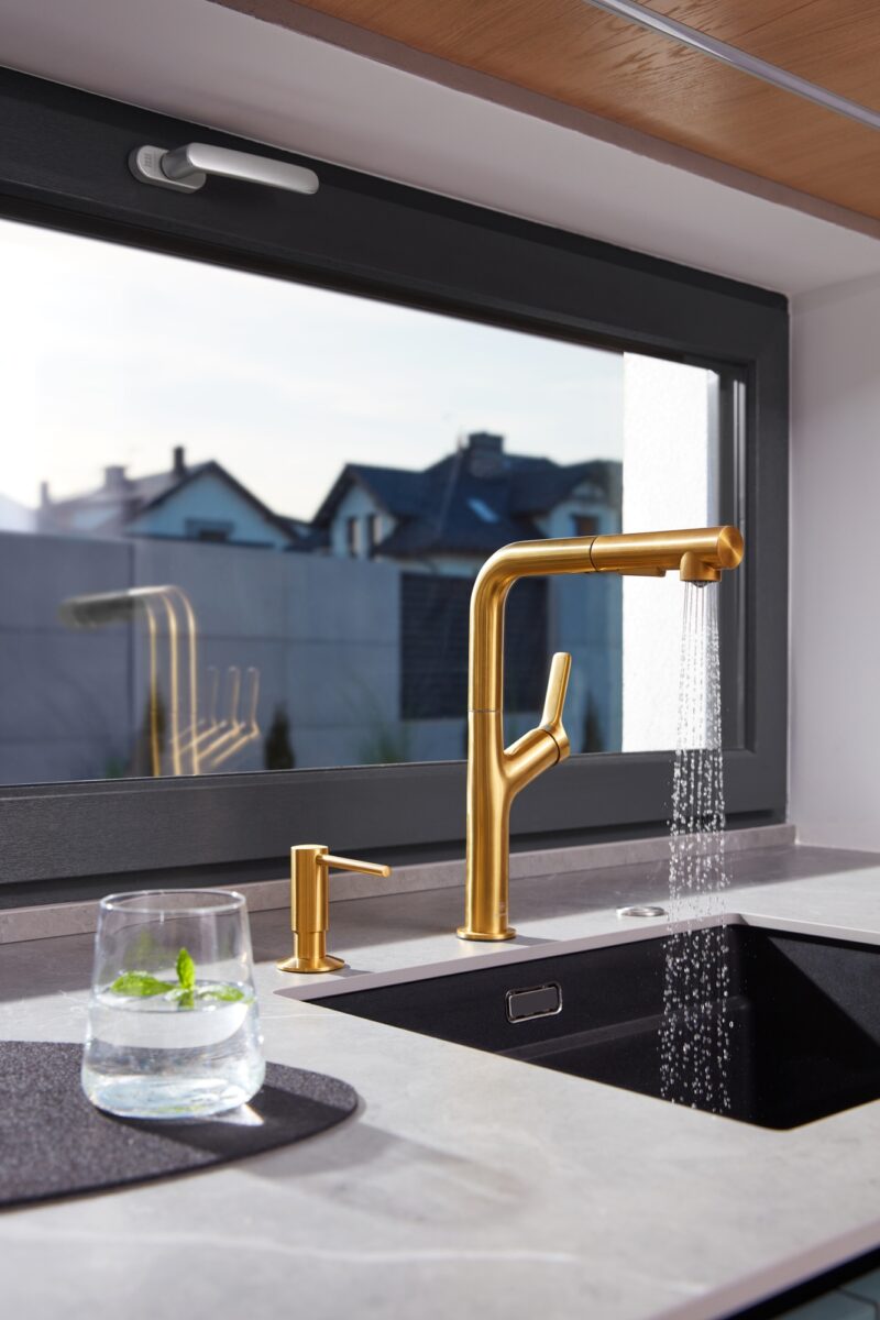 Смеситель для кухни с выдвижной лейкой KFA Armatura DUERO DESIGN 6623-220-31 — изображение 4