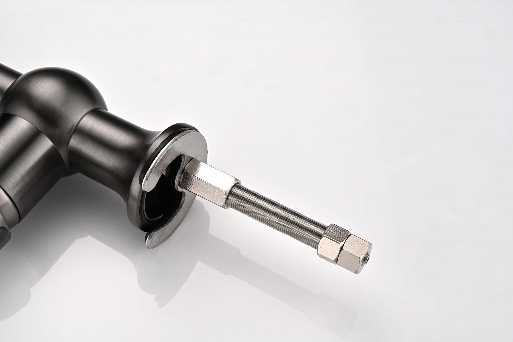 Смеситель для кухни под фильтр PAULMARK RETRO, вороненая сталь, Re213226-GM — изображение 7