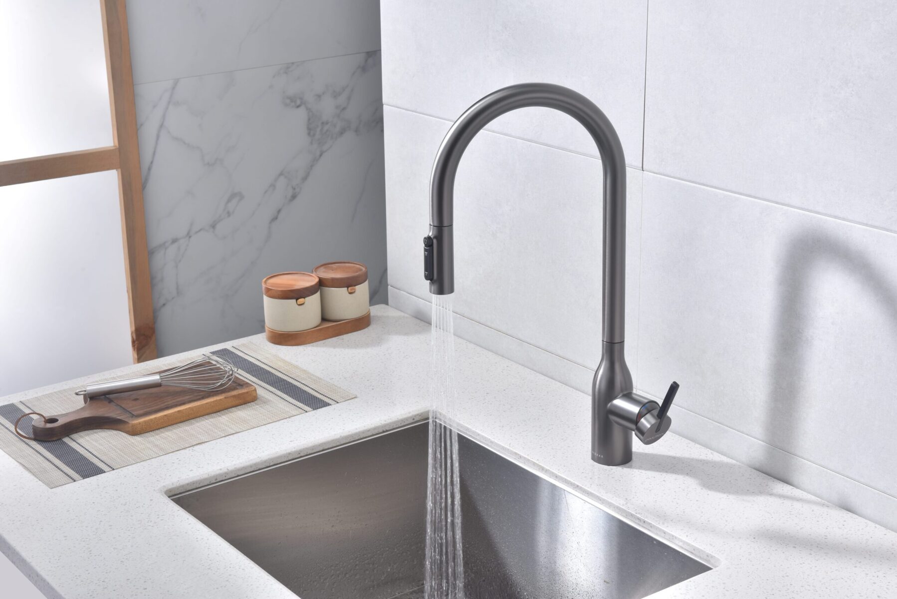 Смеситель для кухни под фильтр PAULMARK UNIVERSAL, вороненая сталь, Un213880-GM — изображение 3