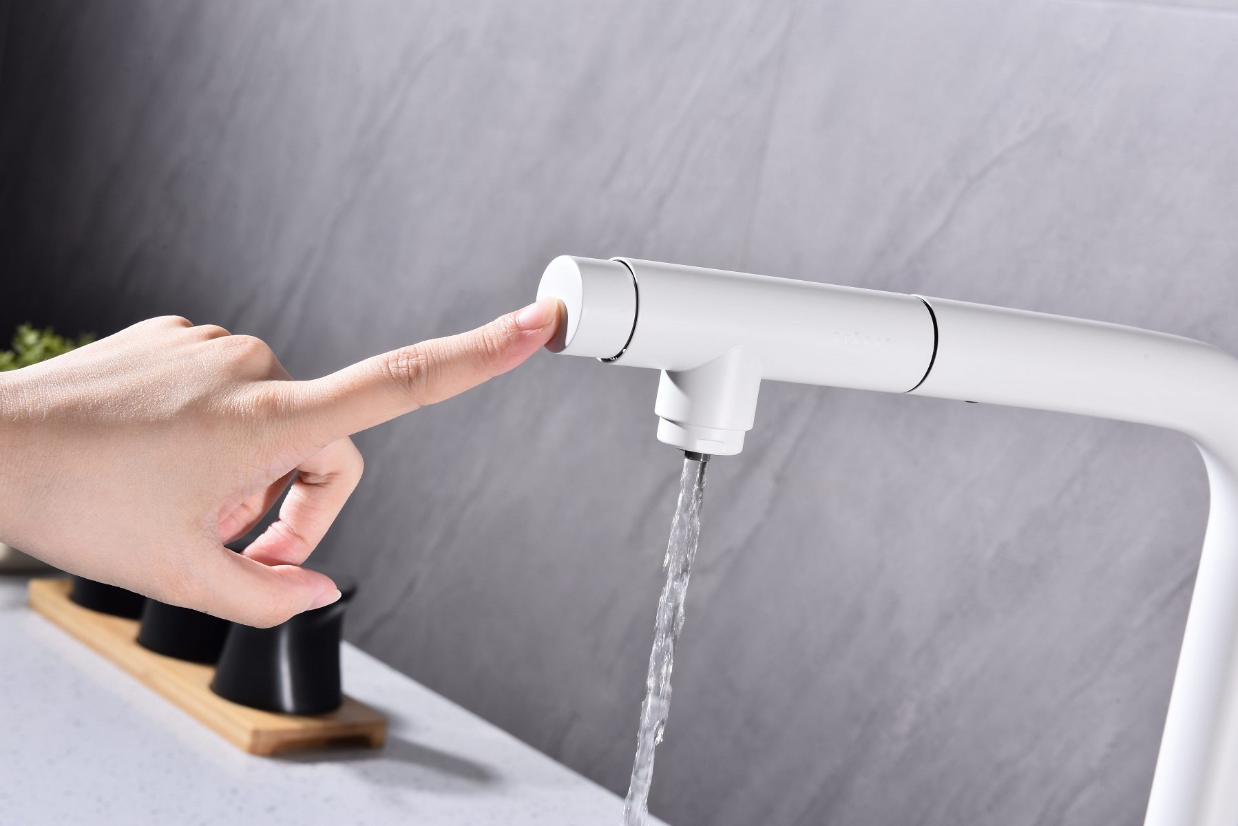 Смеситель для кухни под фильтр PAULMARK VIPER, белый матовый, Vi213105-431 — изображение 4