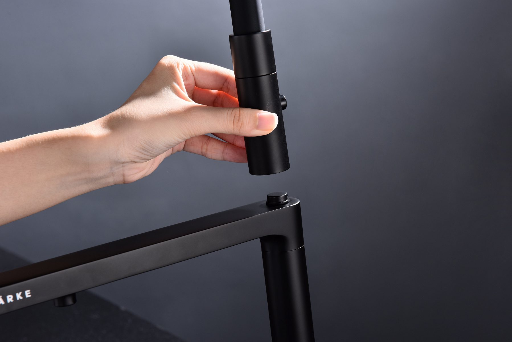 Смеситель для кухни под фильтр PAULMARK TORNADO, антрацит, To213402-401 — изображение 8