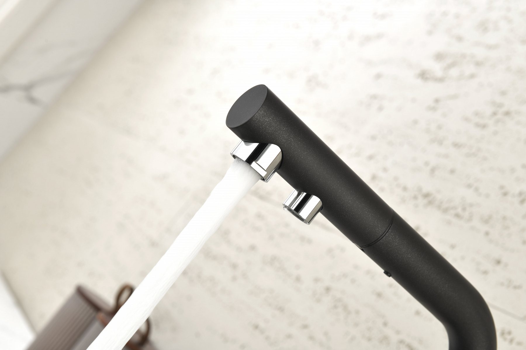 Смеситель для кухни под фильтр PAULMARK SERPENTINE, черный металлик, Se213222-418 — изображение 3