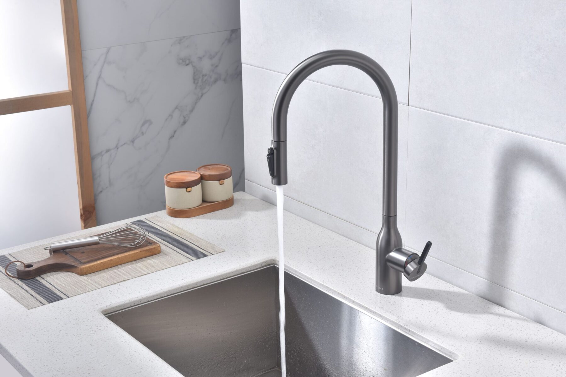 Смеситель для кухни под фильтр PAULMARK UNIVERSAL, вороненая сталь, Un213880-GM — изображение 2