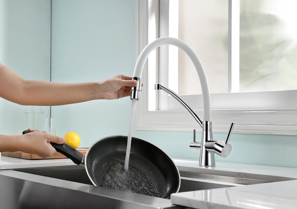 Смеситель для кухни под фильтр PAULMARK SIEGEN, хром, белый излив, Si213111-CRw — изображение 5