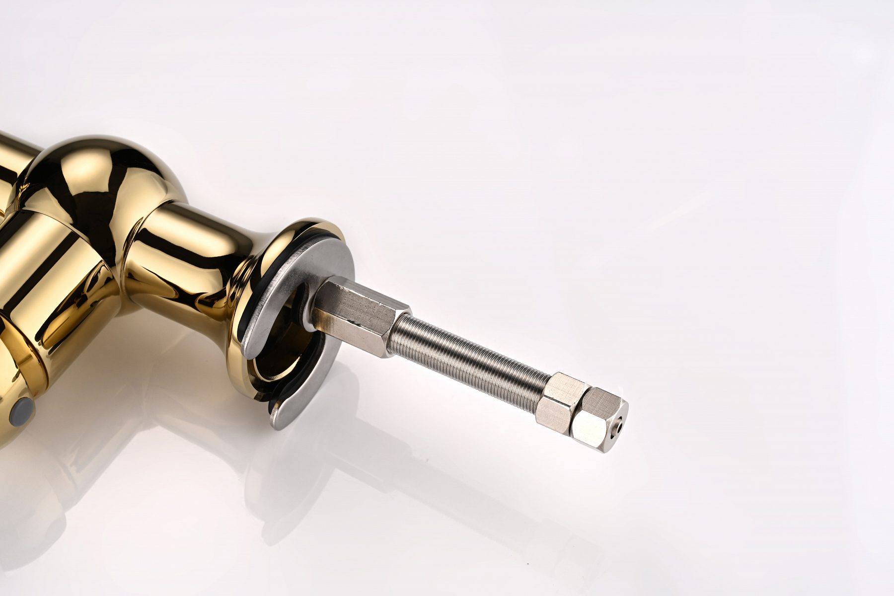 Смеситель для кухни под фильтр PAULMARK RETRO, золото, Re213226-G — изображение 10