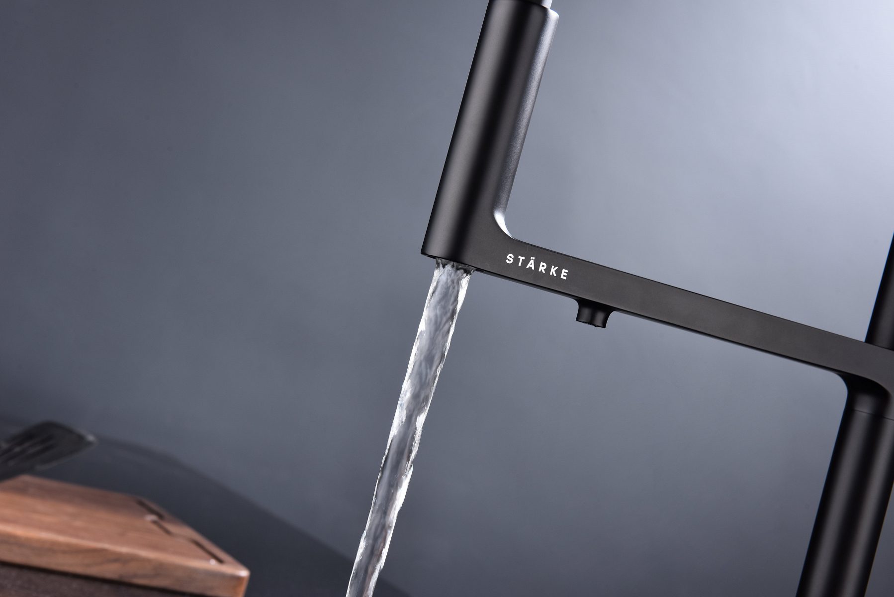 Смеситель для кухни под фильтр PAULMARK TORNADO, антрацит, To213402-401 — изображение 5