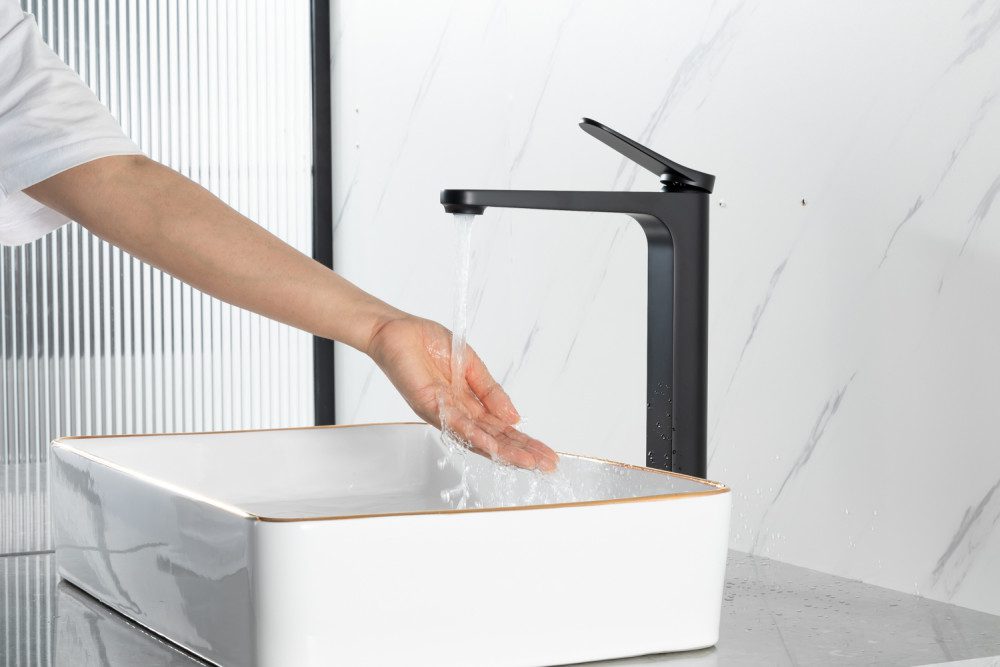 Смеситель для умывальника Gappo G1010-26, чёрный — изображение 9