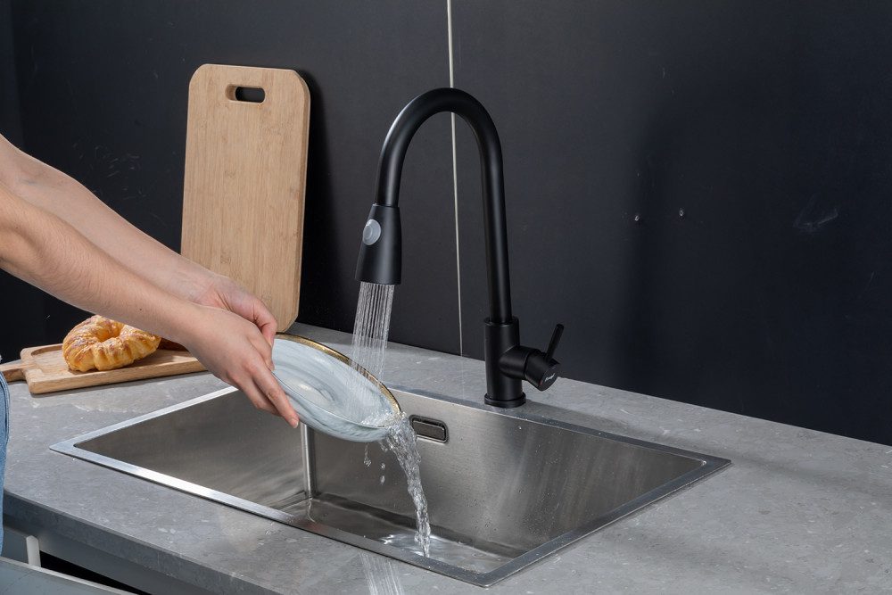 Смеситель для кухни с выдвижным изливом Frap F60991-6, чёрный — изображение 10