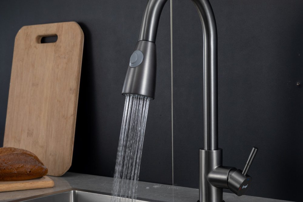 Смеситель для кухни с выдвижным изливом Frap F60991-9, оружейная сталь — изображение 6