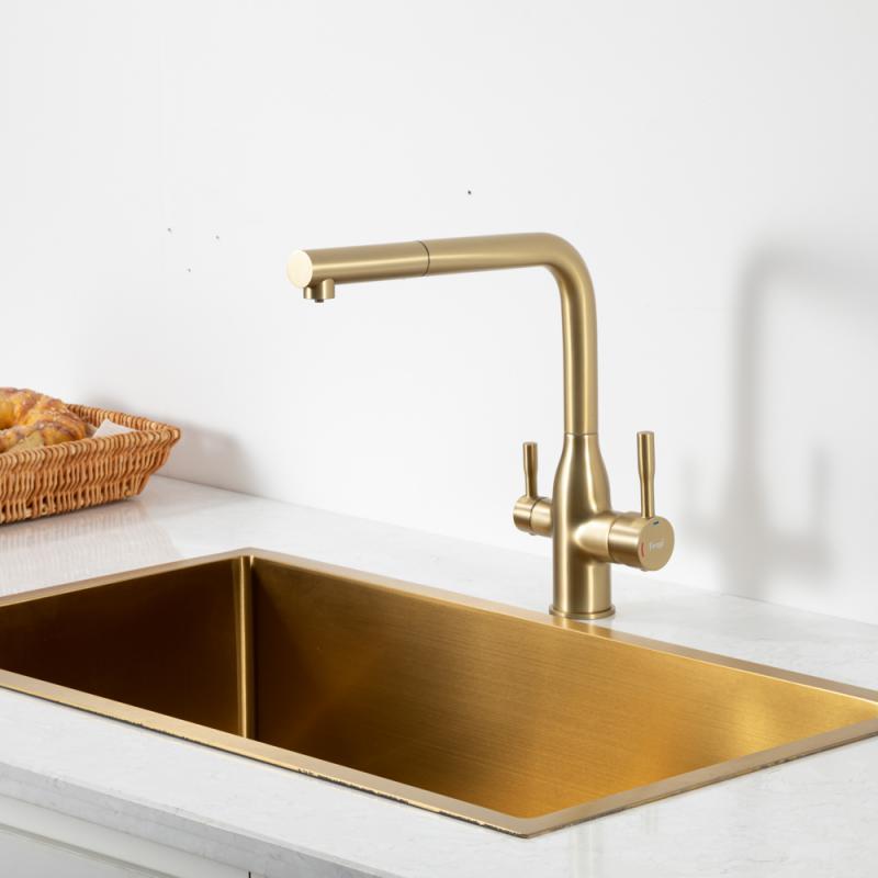 Смеситель для кухни под фильтр с выдвижным изливом Frap F4396-33, золотой сатин — изображение 3