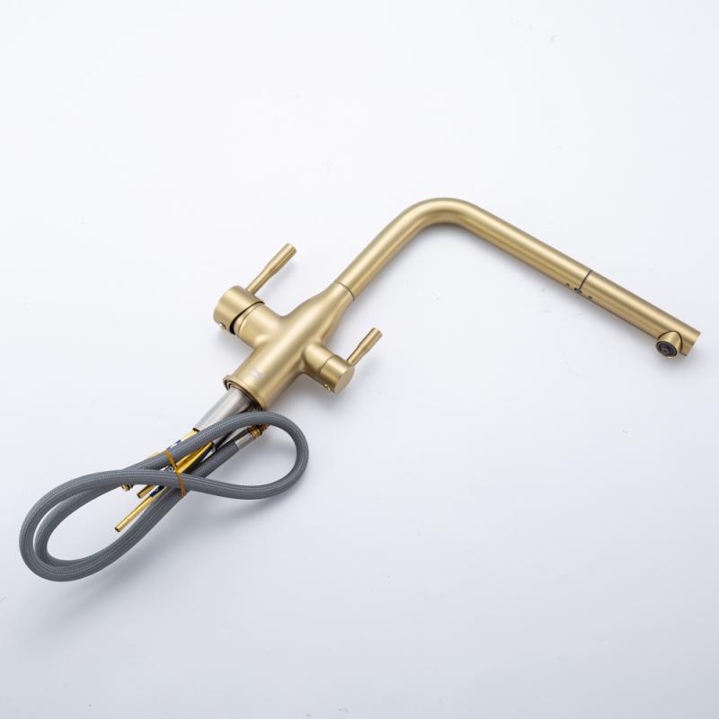 Смеситель для кухни под фильтр с выдвижным изливом Frap F4396-33, золотой сатин — изображение 7