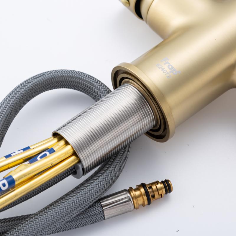 Смеситель для кухни под фильтр с выдвижным изливом Frap F4396-33, золотой сатин — изображение 13