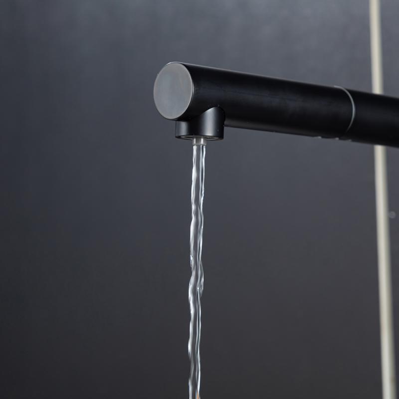 Смеситель для кухни под фильтр с выдвижным изливом Frap F4396-36, чёрный — изображение 4