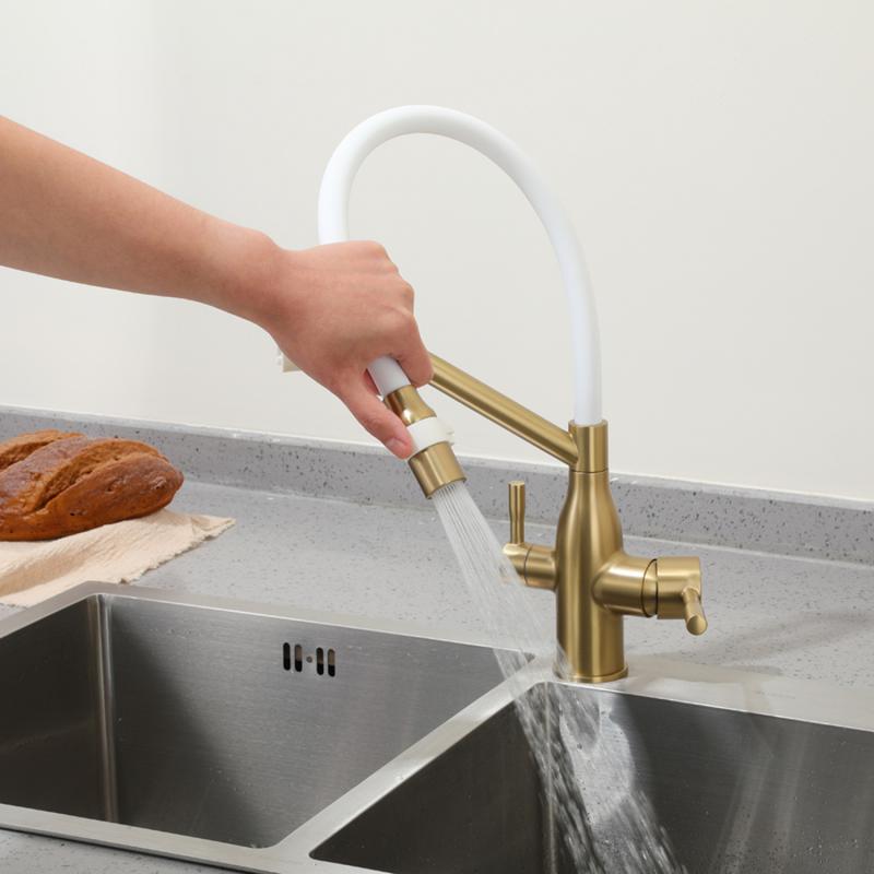 Смеситель для кухни под фильтр с гибким изливом Frap F4397-3, золотой сатин — изображение 8