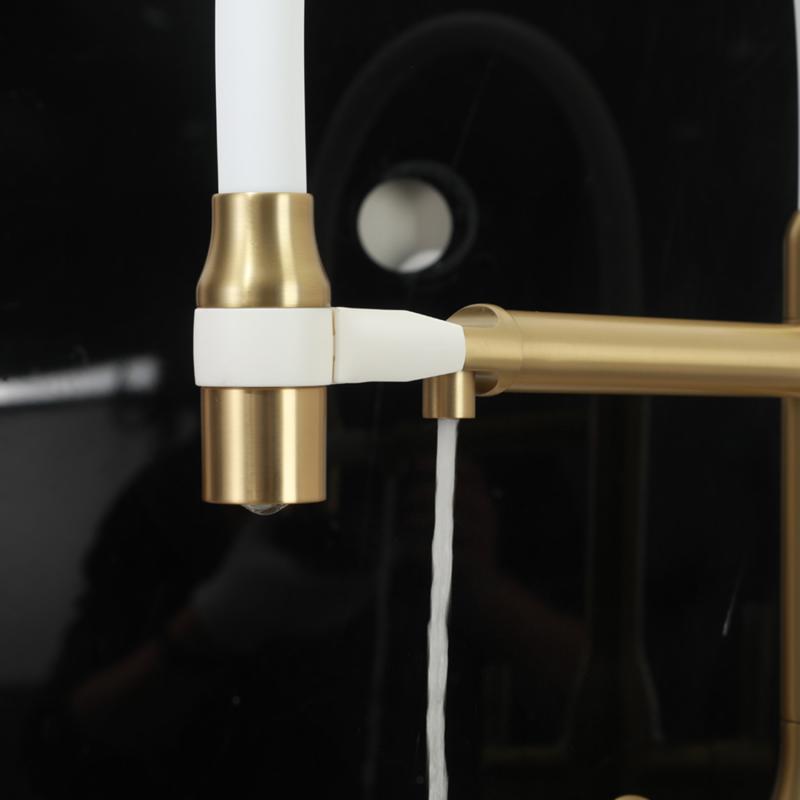 Смеситель для кухни под фильтр с гибким изливом Frap F4398-3, золотой сатин — изображение 5