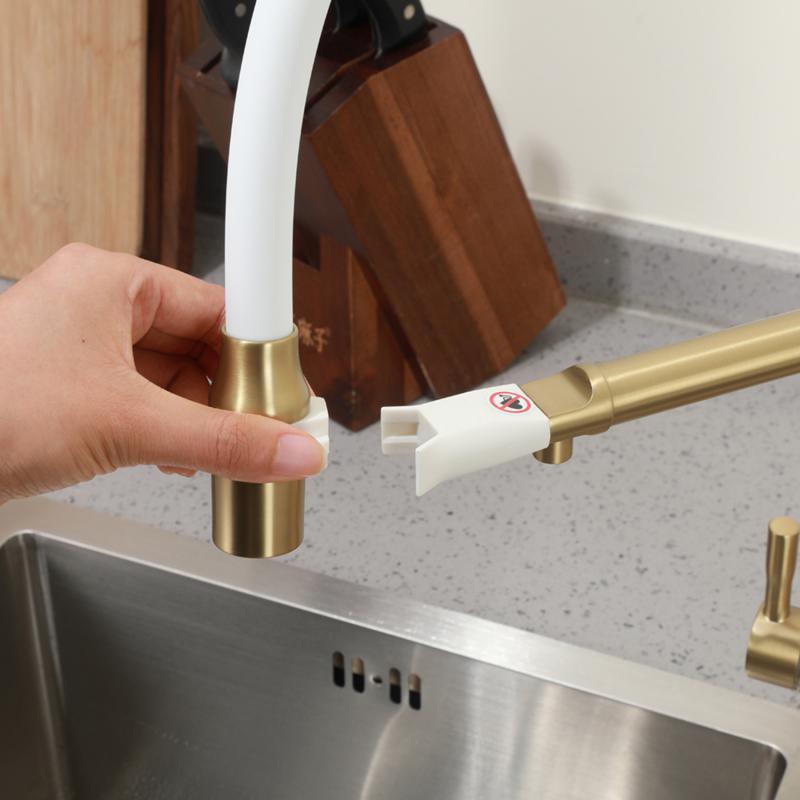 Смеситель для кухни под фильтр с гибким изливом Frap F4398-3, золотой сатин — изображение 6