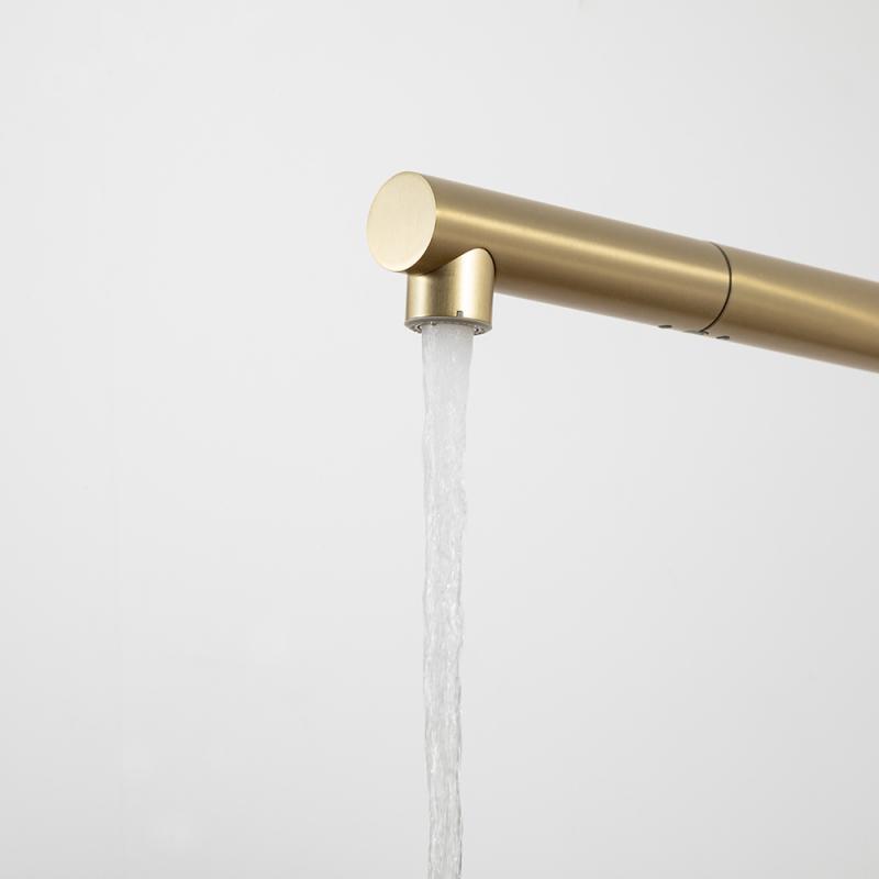 Смеситель для кухни с выдвижным изливом Frap F6096-3, золотой сатин — изображение 5