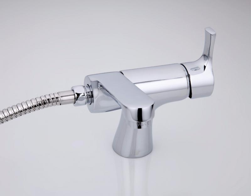 Смеситель для умывальника с гигиеническим душем Frap F1252 — изображение 2