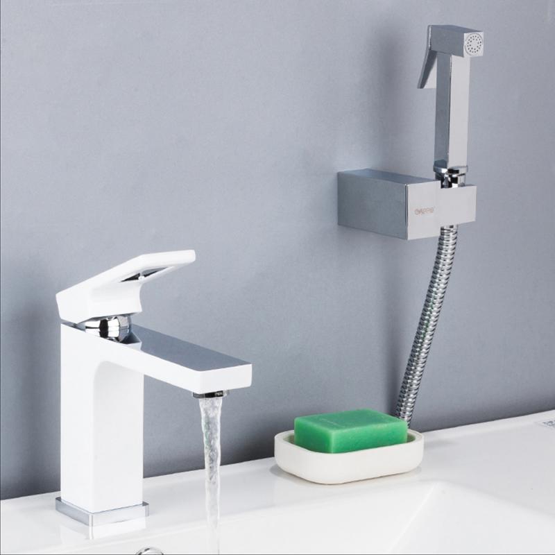 Смеситель для умывальника с гигиеническим душем Gappo G1017-1, белый/хром — изображение 6