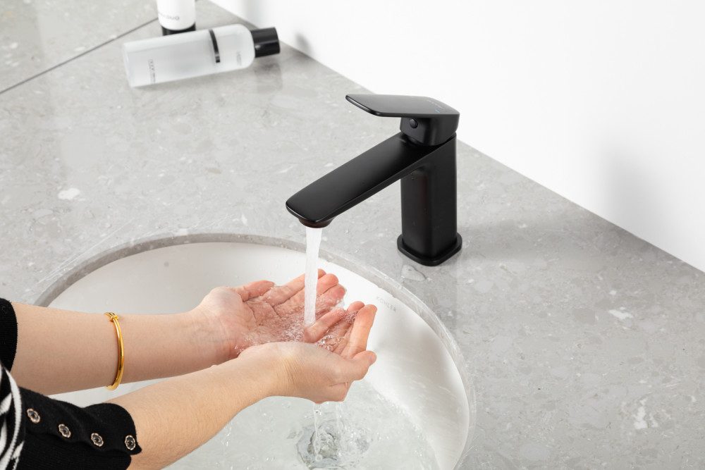 Смеситель для умывальника Gappo G1028-6, чёрный — изображение 4