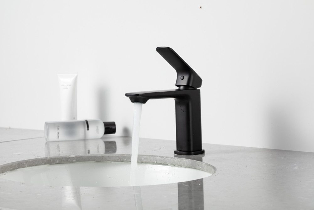 Смеситель для умывальника Gappo G1028-6, чёрный — изображение 5