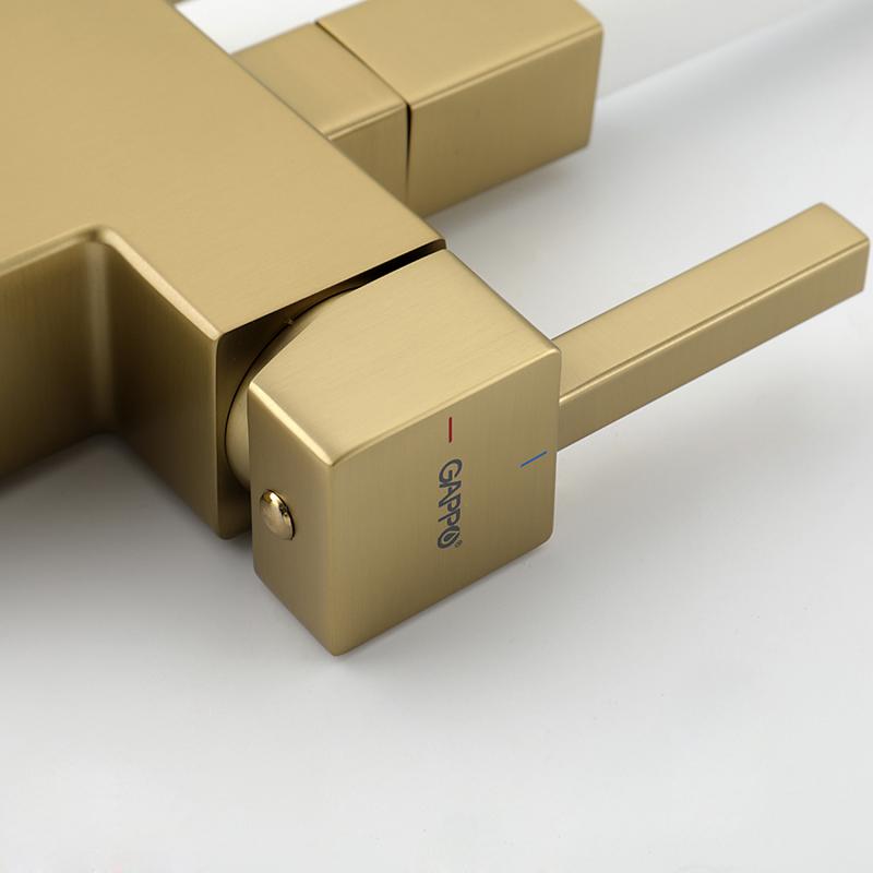 Смеситель для кухни под фильтр с гибким изливом Gappo G4395-33, золотой сатин — изображение 4