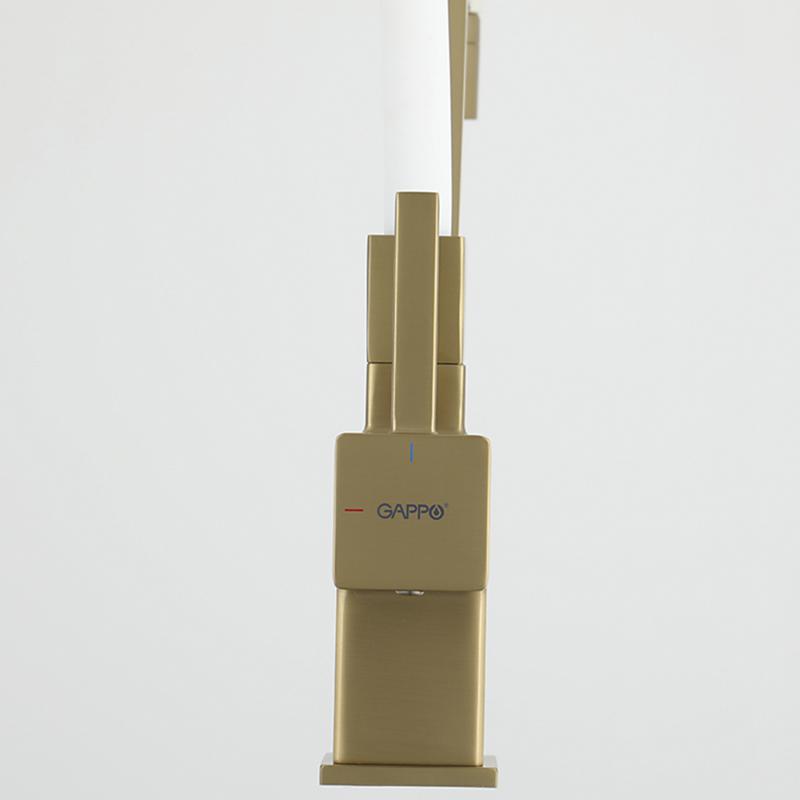 Смеситель для кухни под фильтр с гибким изливом Gappo G4395-33, золотой сатин — изображение 5