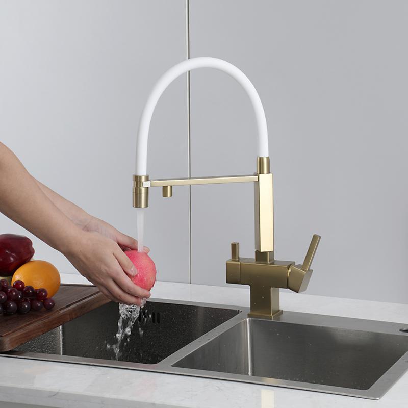 Смеситель для кухни под фильтр с гибким изливом Gappo G4395-53, золотой сатин — изображение 9