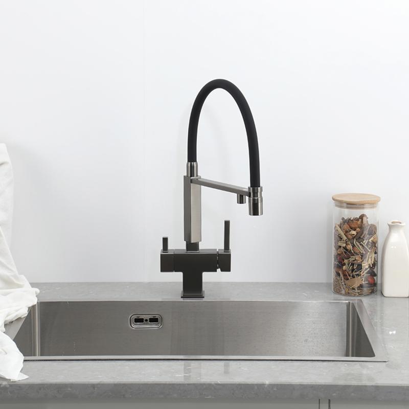 Смеситель для кухни под фильтр с гибким изливом Gappo G4395-59, оружейная сталь — изображение 12