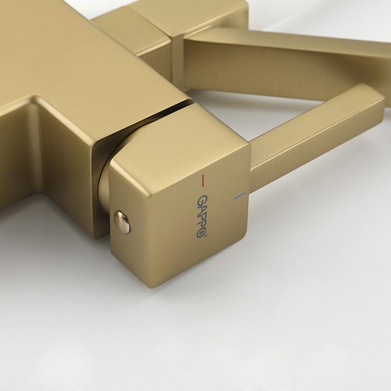 Смеситель для кухни под фильтр с гибким изливом Gappo G4395-63, золотой сатин — изображение 7