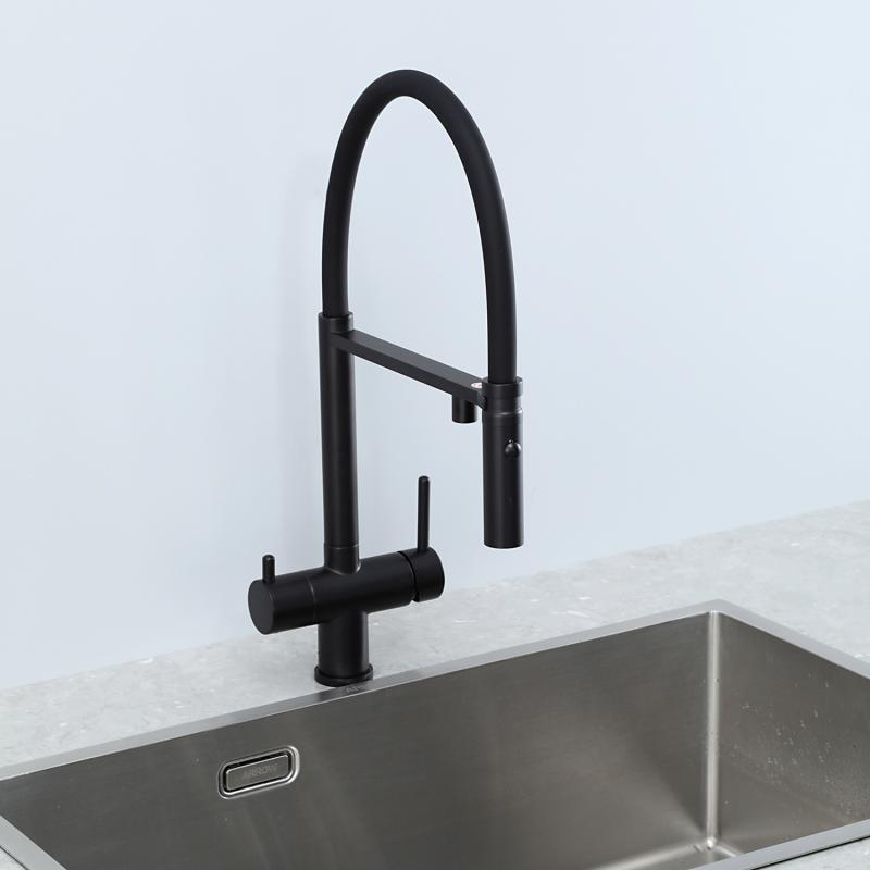 Смеситель для кухни под фильтр с гибким изливом Gappo G4397-86, чёрный — изображение 3