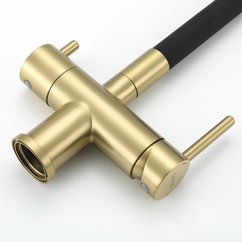 Смеситель для кухни под фильтр с гибким изливом Gappo G4398-33, золотой сатин — изображение 4