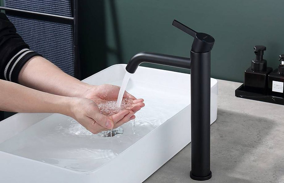 Смеситель для умывальника Splenka S221.15.06, чёрный — изображение 5