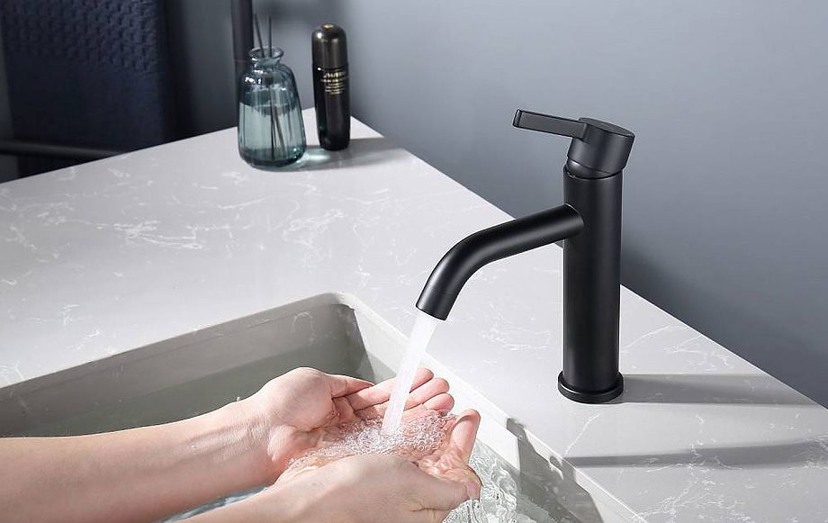 Смеситель для умывальника Splenka S221.10.06, чёрынй — изображение 6