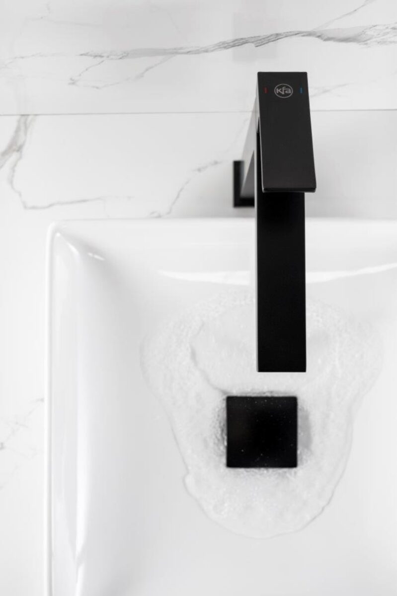 Смеситель для накладного умывальника KFA Armatura LOGON 5132-612-81 — изображение 4