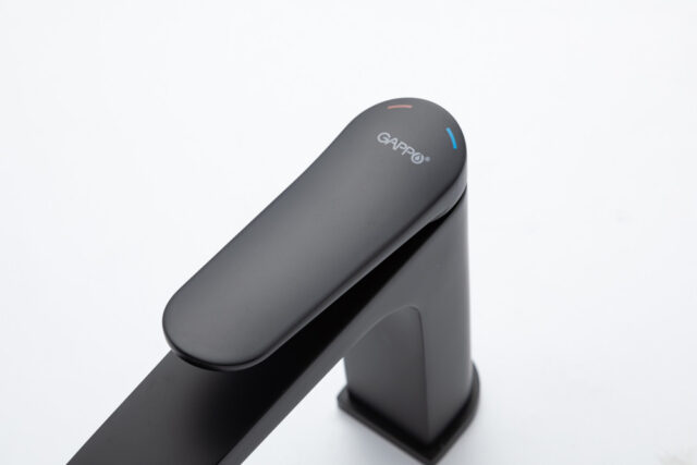 Смеситель для умывальника Gappo G1010-6, чёрный — изображение 6