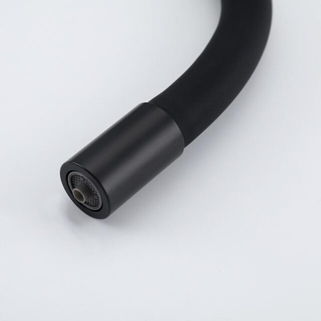 Смеситель для кухни под фильтр с гибким изливом Gappo G4395-36, чёрный — изображение 6