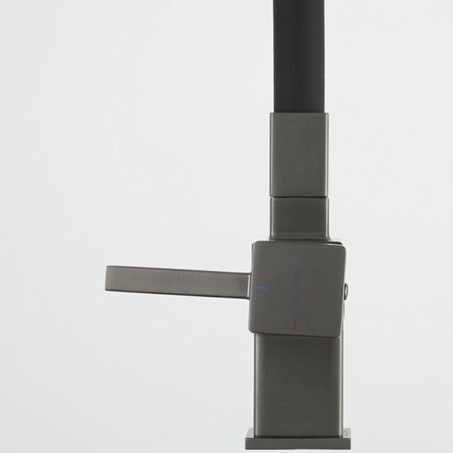 Смеситель для кухни под фильтр с гибким изливом Gappo G4395-39, оружейная сталь — изображение 6
