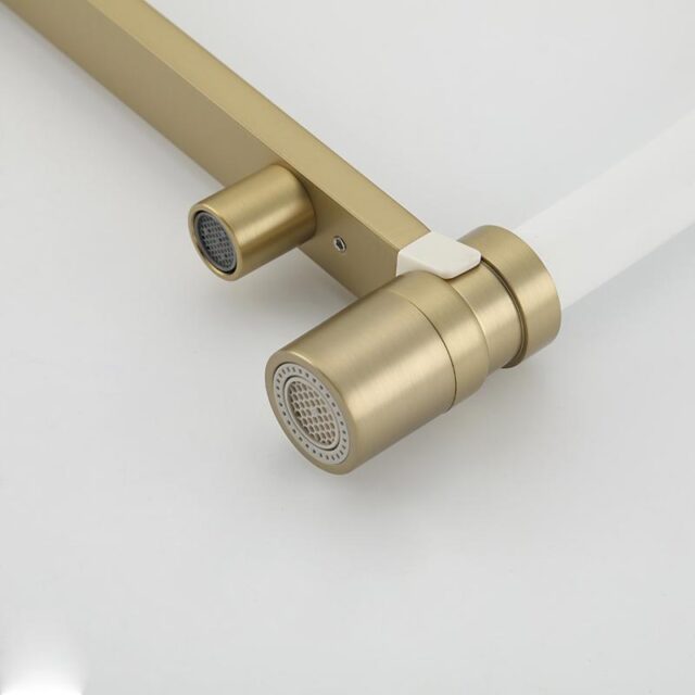 Смеситель для кухни под фильтр с гибким изливом Gappo G4395-53, золотой сатин — изображение 4